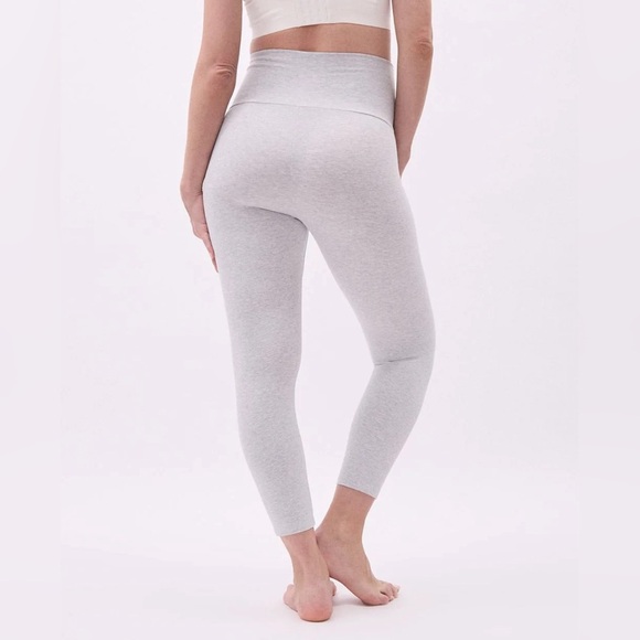 Thyme Maternity Cropped Legging - Light Grey - Size Small - Picture 3 of 4